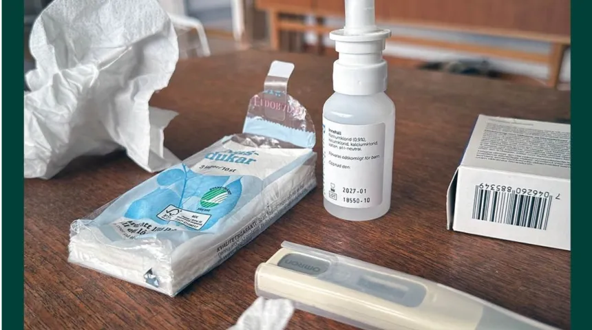 DETTA GÄLLER OM DU SKULLE BLI SJUK UNDER SEMESTERN: Då har du rätt att avbryta den och i stället sjukanmäla dig. Du behöver sjukskriva dig hos arbetsgivaren din första sjukdag. Gör på samma sätt som du skulle ha gjort om du blivit sjuk när du jobbar. Viktigt är att du berättar för din arbetsgivare, i samband med sjukanmälan, att du vill spara semesterdagarna och i stället få sjuklön. När du är frisk igen måste du friskanmäla dig till arbetsgivaren